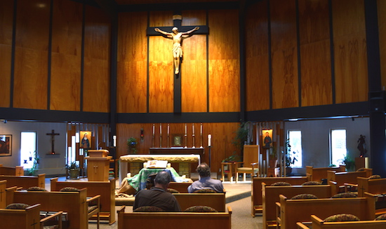 Retreatants pray in the quiet ambience of the chapel at Franciscan Retreats and Spirituality Center in Prior Lake. Bob Zyskowski/The Catholic Spirit