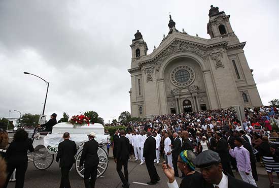 Philando-Castile-after-funeral-2