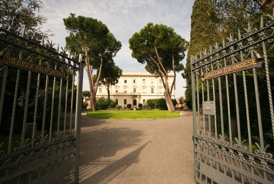 From September, fifteen seminarians from the Saint John Vianney College Seminary (SJV), from the Archdiocese of Saint Paul and Minneapolis, will pursue their academic formation at the Pontifical University of Saint Thomas Aquinas, Rome, and are to transfer their residency from the university’s Bernardi campus to the Pontifical Irish College, Rome. Courtesy University of St. Thomas