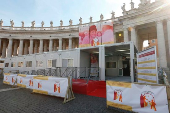 A free health clinic for the needy is pictured in St. Peter's Square at the Vatican Nov. 13. The clinic is offering services for a week in advance of the Vatican's Nov. 18 World Day for the Poor.