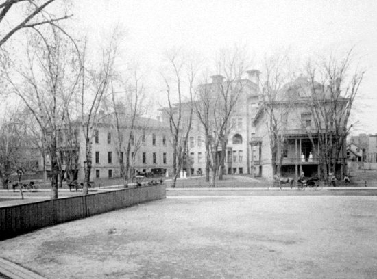 The original St. Joseph’s Hospital opened in 1854 in downtown St. Paul at the site where the modern hospital stands today. The original building was torn down and replaced in 1890 and then significantly renovated over the years.