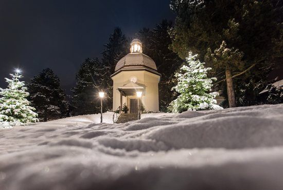 The Silent Night Chapel, which is in the town of Oberndorf in the Austrian state of Salzburg, is a monument to the Christmas carol "Silent Night." The chapel stands on the site of the former St. Nikola Church, where on Christmas Eve in 1818 the carol was performed for the first time.