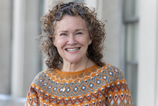 Julie Craven