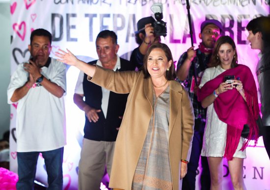 Mexico's opposition presidential candidate Xóchitl Gálvez, waves during a visit to her hometown Tepatepec, Mexico, May 29, 2024, to close her campaign activities, ahead of the June 2 general election.