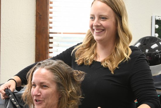 Cold Spring stylist embraced by salon community after pregnancy loss Cold Spring stylist embraced by salon community after pregnancy loss