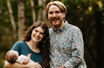 Marcus Roesler, his wife Jenna and their daughter Lydia