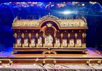 The full reliquary that contains the bones of St. Thérèse of Lisieux will visit the National Shrine of the Little Flower Basilica in Royal Oak, Mich., from Oct. 1-8, 2025, as part of a national tour that ends Dec. 8. Stops include 10 dioceses in California, Oct. 10-30; San Antonio and several Carmels in the South, Oct. 31-Nov. 14; Holy Hill, Wis., Nov. 15-18; Washington, D.C., and environs, Nov. 19-30; Miami, Dec. 1-8.